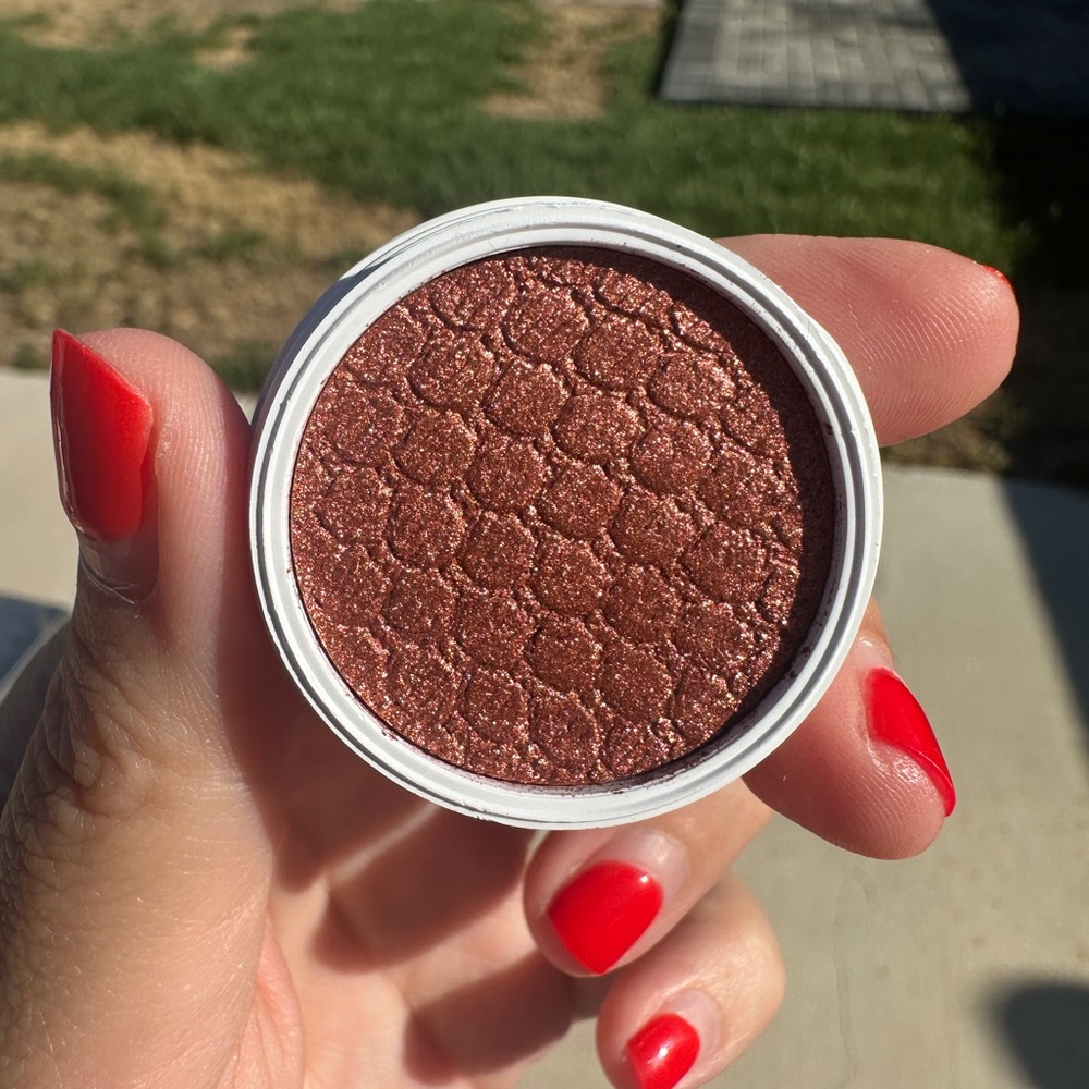 Colourpop White Rabbit Brown Eyeshadow Metallic Finish